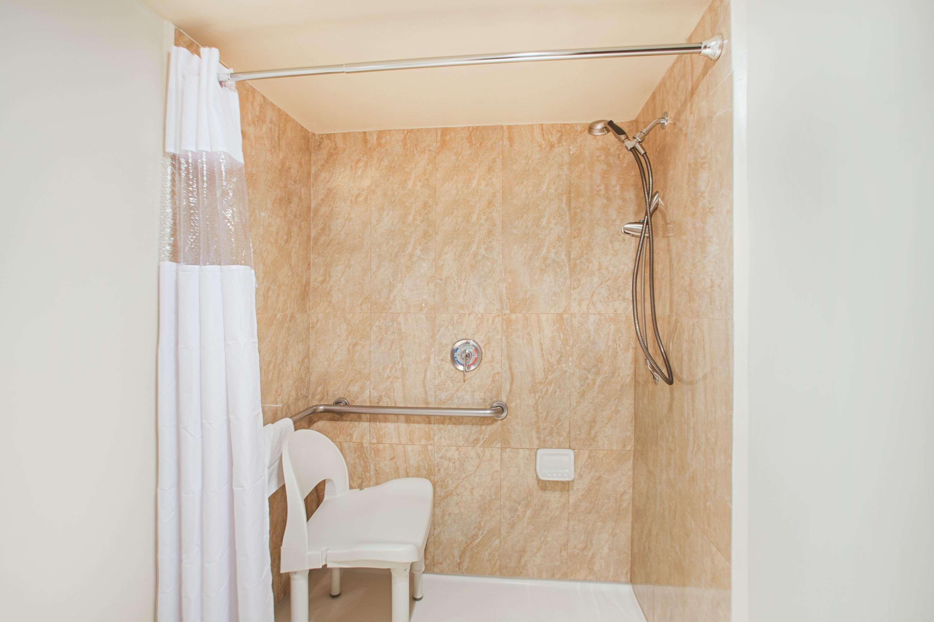 Ramada By Wyndham Burbank Airport Hotel Luaran gambar