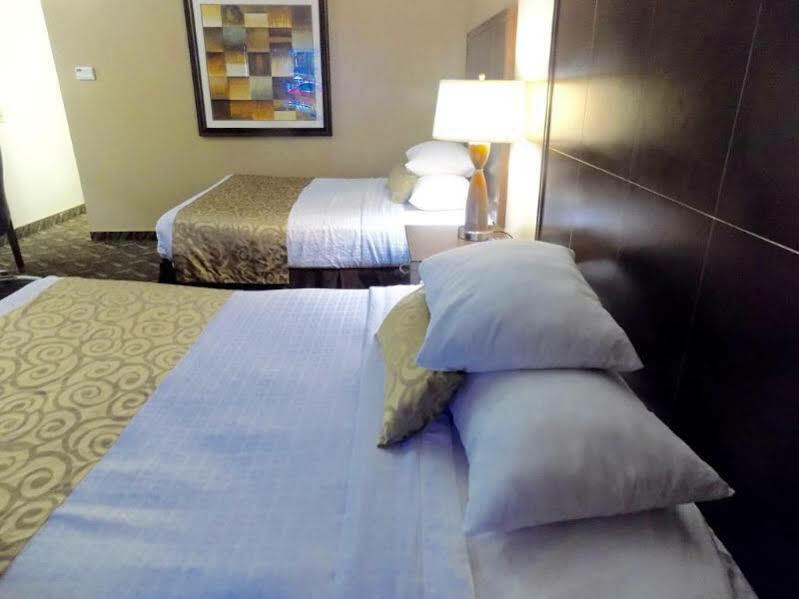 Ramada By Wyndham Burbank Airport Hotel Luaran gambar